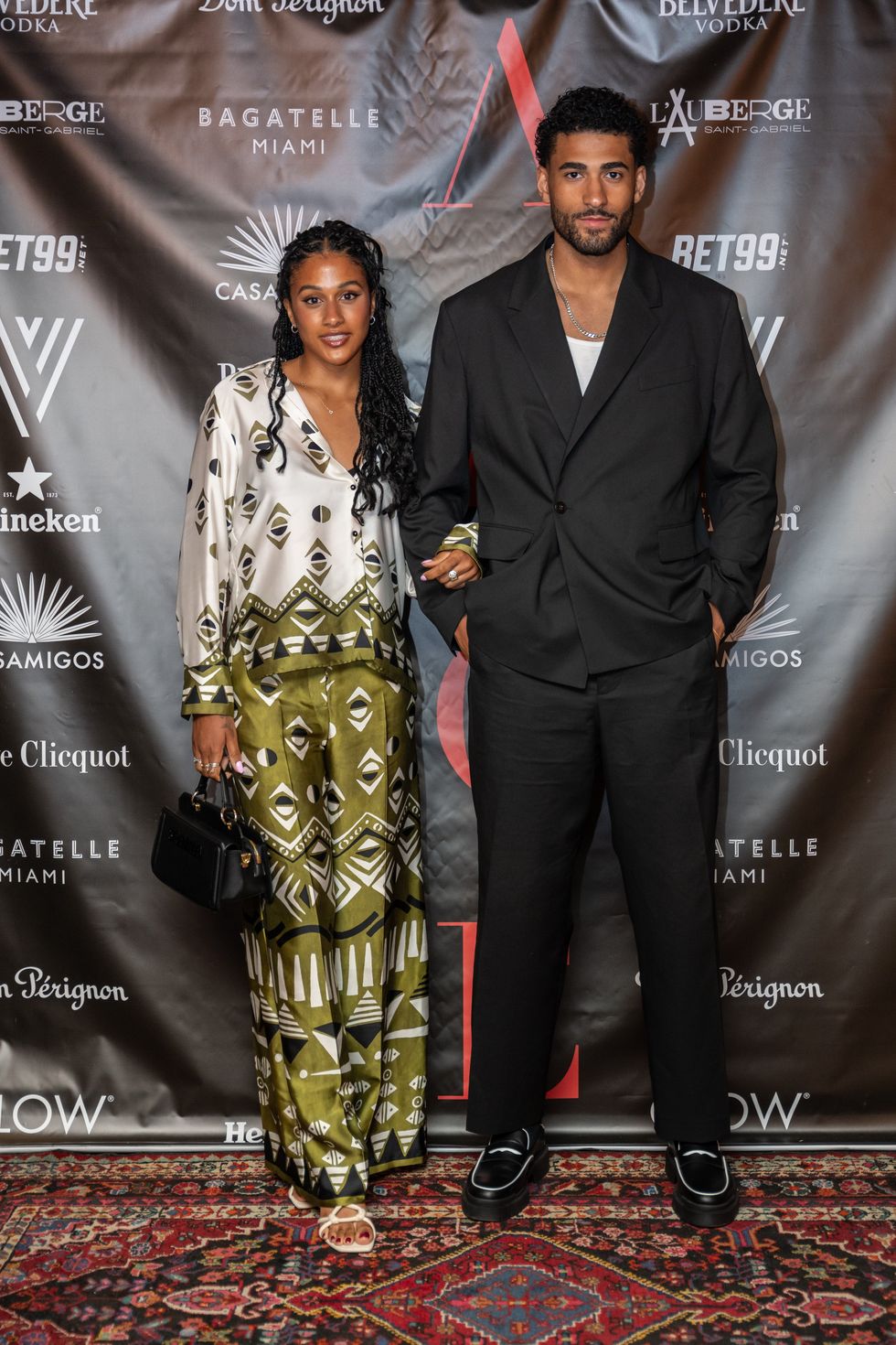 A\u00efssa St-Jean et Rami Farran au tapis rouge de L'Auberge Saint-Gabriel pour les festivit\u00e9s du Grand Prix de la F1.