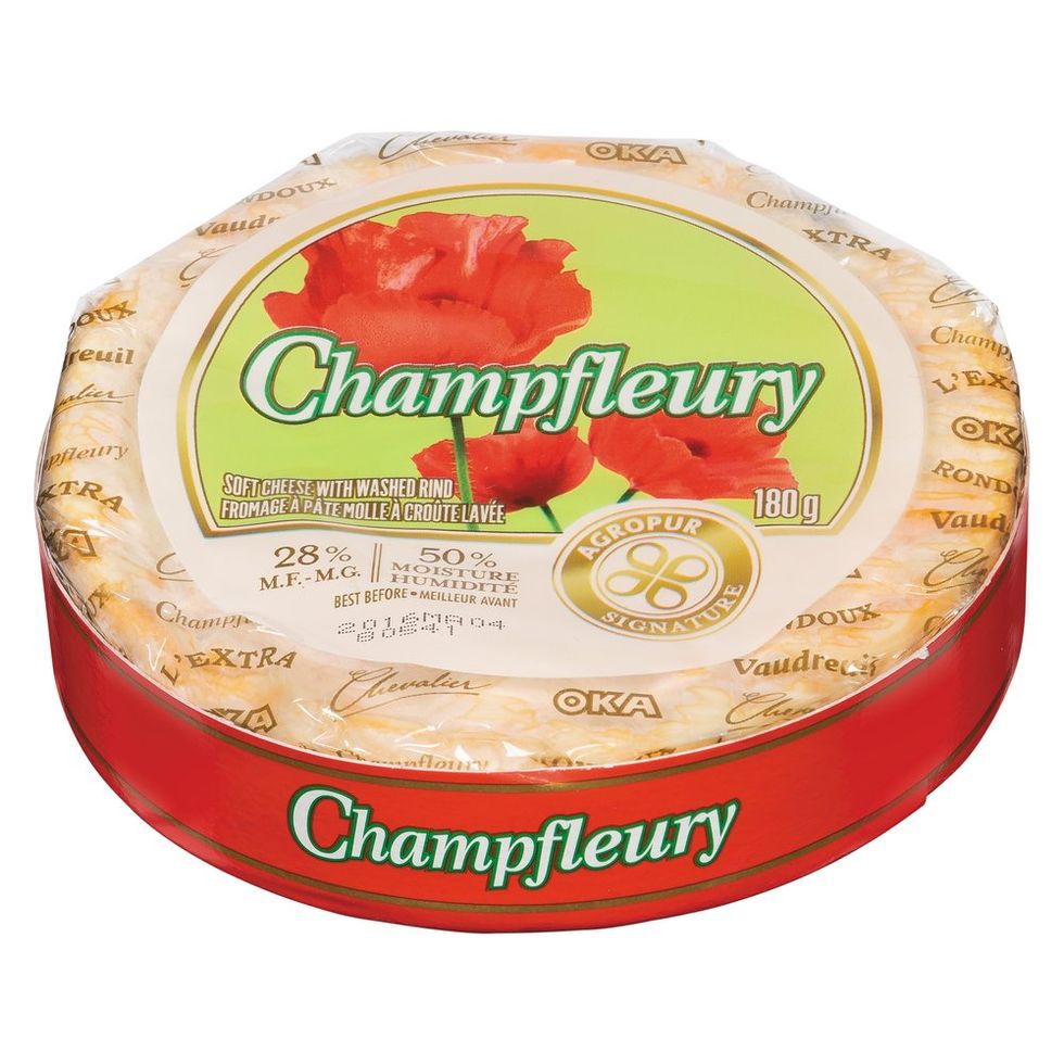 Agropur Champfleury - Fromage \u00e0 p\u00e2te molle \u00e0 cro\u00fbte lav\u00e9e.