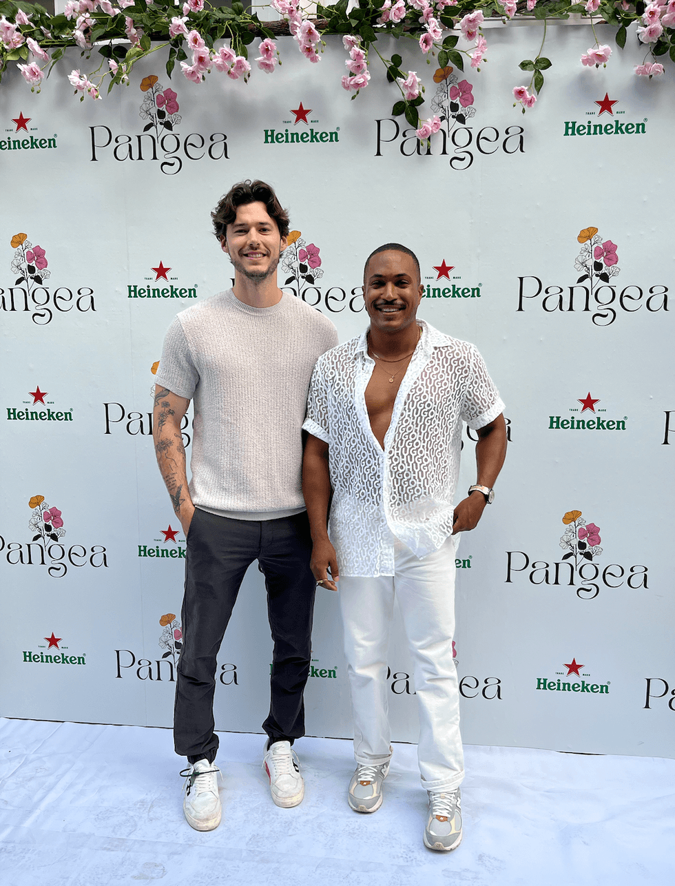 Alex Labb\u00e9e et Gregg.