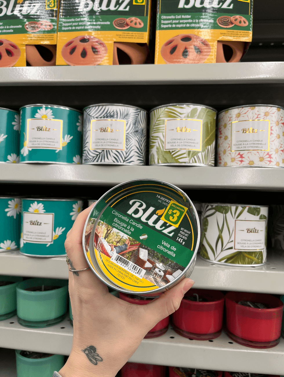 Article saisonnier du Dollarama.