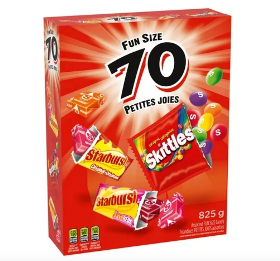 Assortiments de \u00ab petites joies \u00bb Skittles et Starburst.