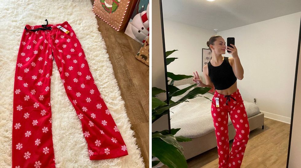Bas de pyjama rouge avec des flocons de neige dispos\u00e9 sur un tapis au sol. Droite : Jeune femme portant un bas de pyjama rouge avec des flocons de neige.