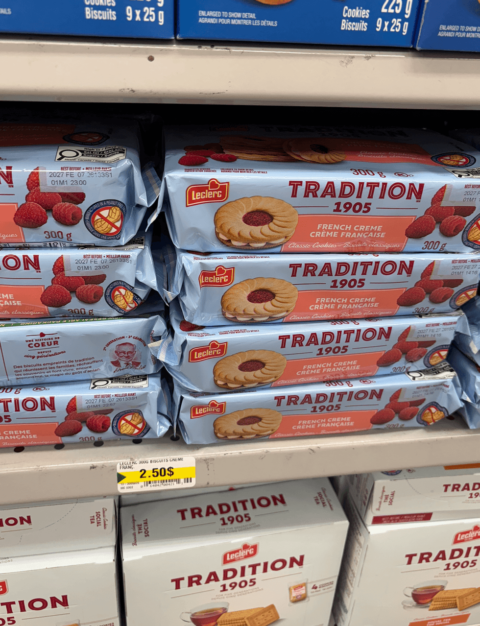 Biscuits cr\u00e8me fran\u00e7aise Tradition sur les tablettes du Dollarama.