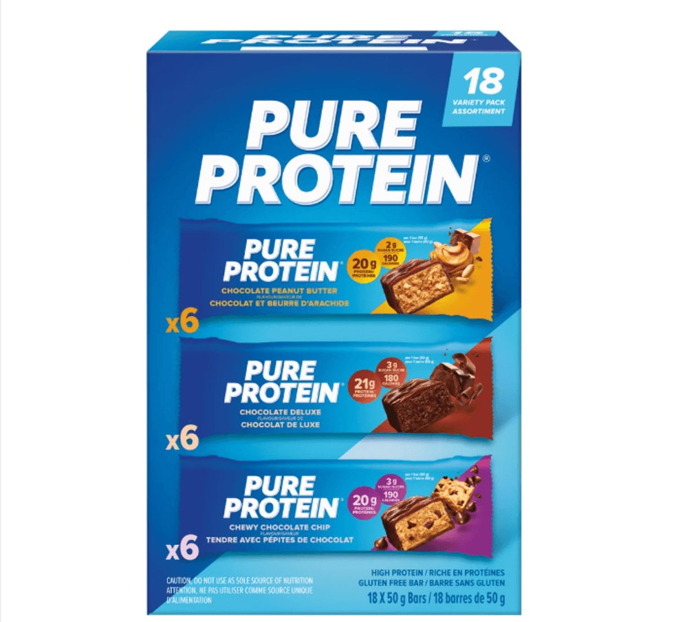 Bo\u00eete de 18 barres prot\u00e9in\u00e9es Pure Protein aux saveurs chocolat et beurre d'arachide, chocolat de luxe et chocolat avec p\u00e9pites.