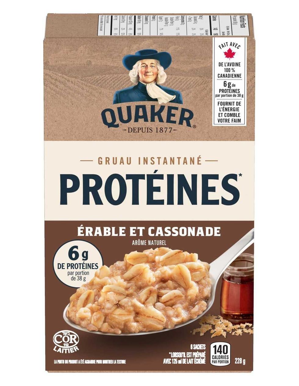 Bo\u00eete de sachets de gruau Quaker avec prot\u00e9ines \u00e0 saveur d'\u00e9rable et cassonade.
