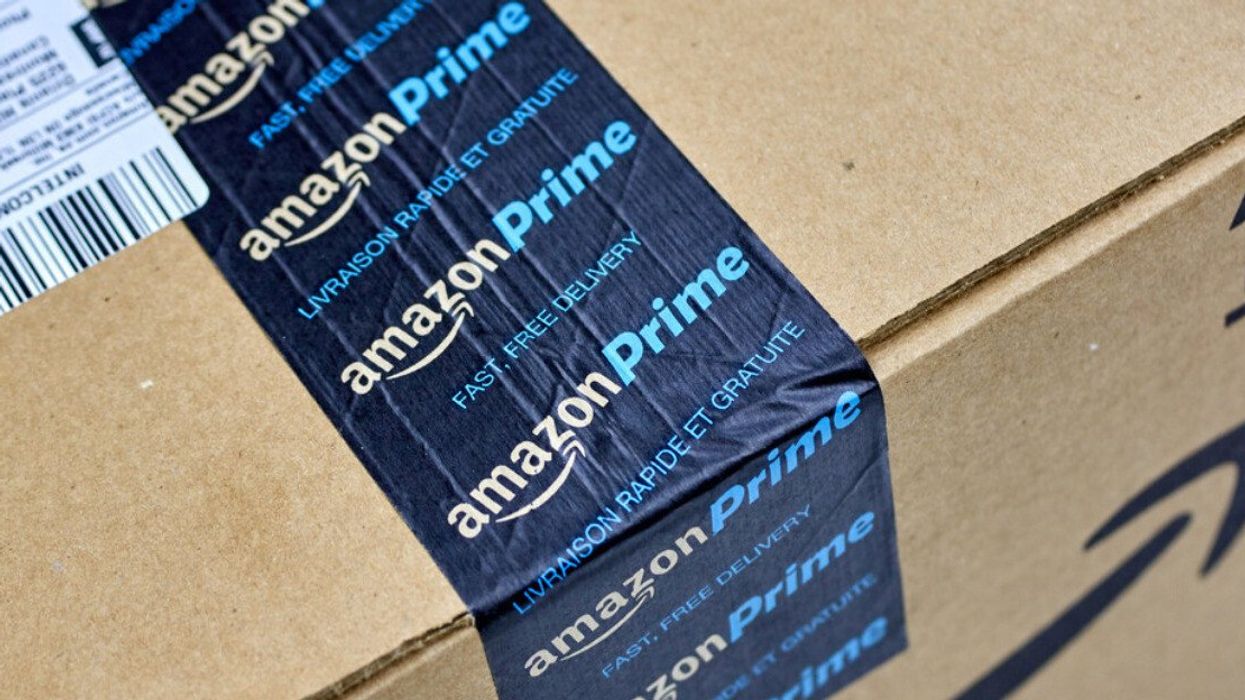 Boîte Amazon Prime.