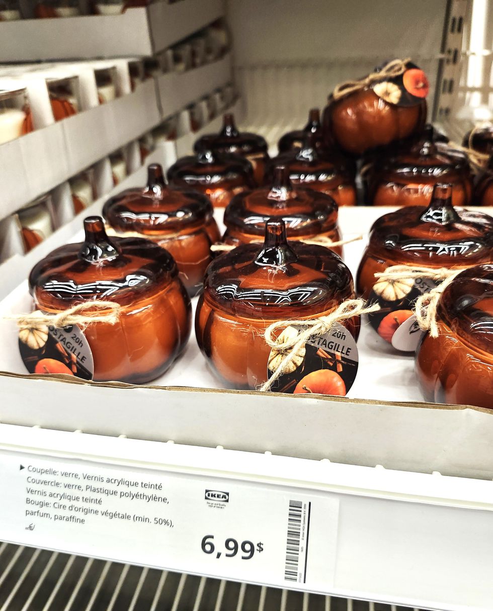 Bougie une m\u00e8che parfum\u00e9e en verrine de citrouille