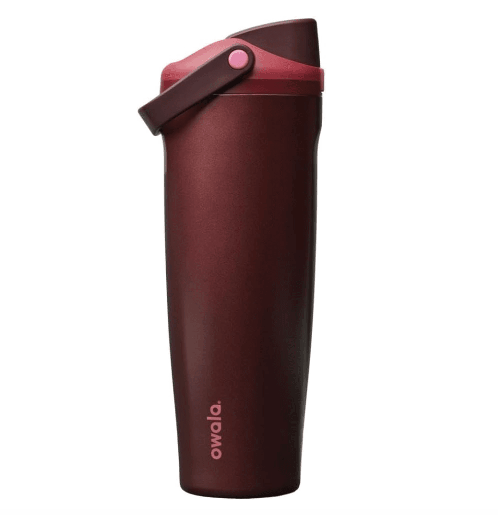 Bouteille d'eau Owala FreeSip Sway vendue sur Amazon Canada.