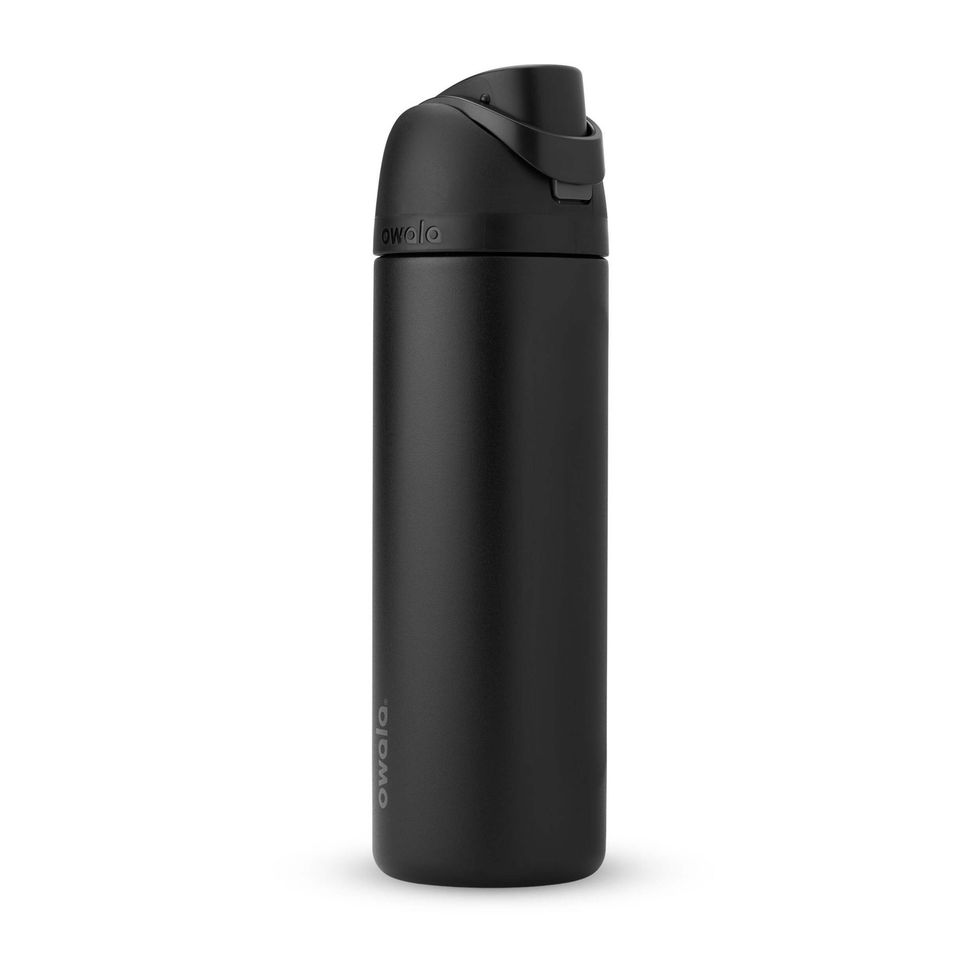 Bouteille d\u2019eau r\u00e9utilisable isotherme Owala FreeSip, 24 oz couleur noir.