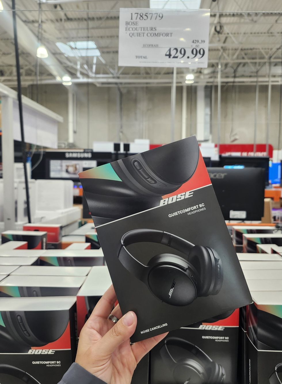 Casque d'\u00e9coute de la marque Bose.