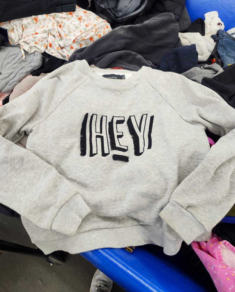 Chandail en molleton sans capuchon de la marque Minkpink.