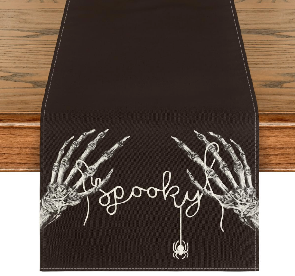 Chemin de table d'Halloween sur Amazon.