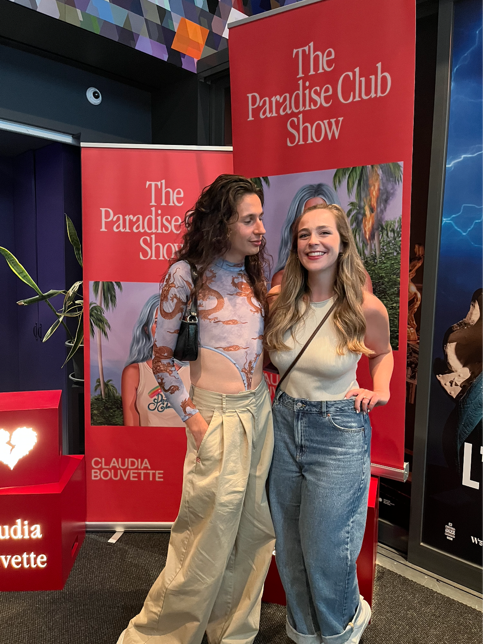 Chlo\u00e9e Deblois et son ami Maxence Garneau.