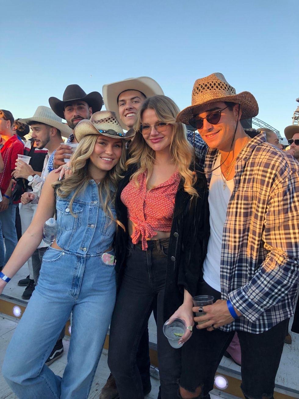 Clodelle Lemay et Alex Yelle.