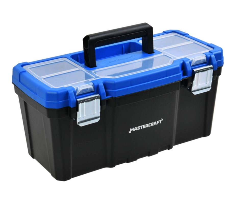 Coffre \u00e0 outils portatif de la marque Mastercraft sur le site du Canadian Tire.