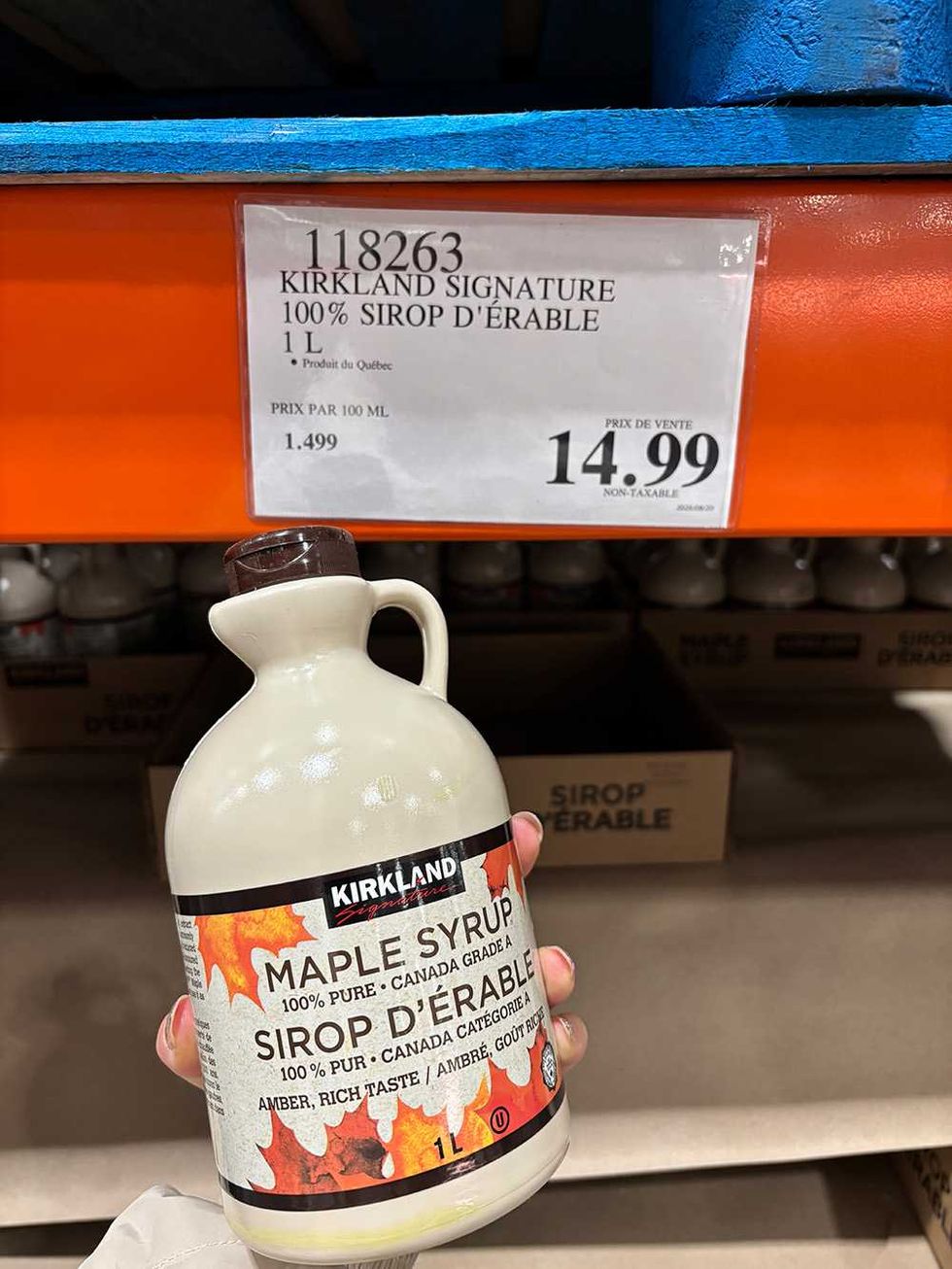 Contenant d'un litre de sirop d'\u00e9rable.