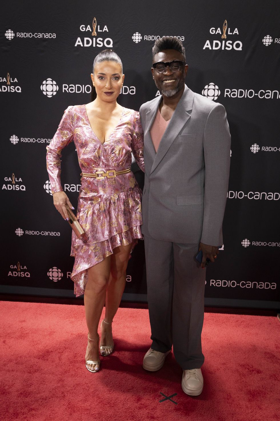 Corneille et Sofia de Medeiros au gala de l'ADISQ 2023.