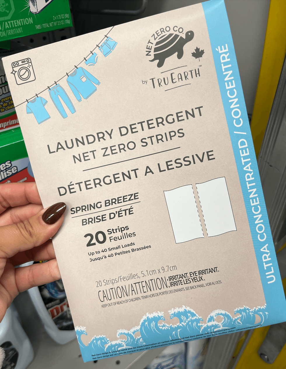 D\u00e9tergent \u00e0 lessive en feuilles de marque TruEarth.