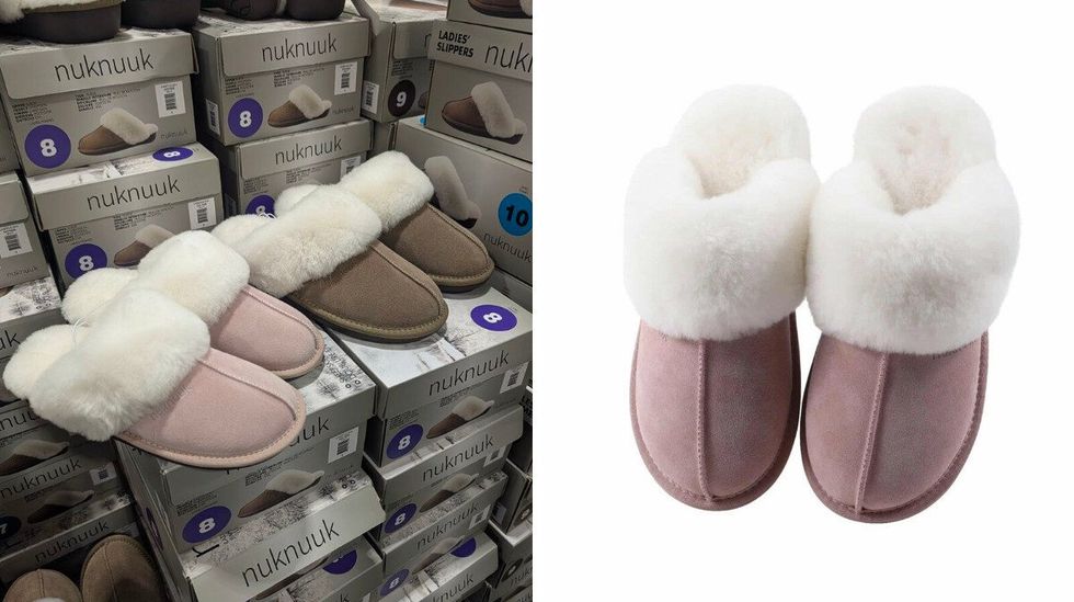 Des pantoufles beiges et roses vendues dans le rayon des v\u00eatements chez Costco. Droite : une paire de pantoufles roses sur fond blanc.