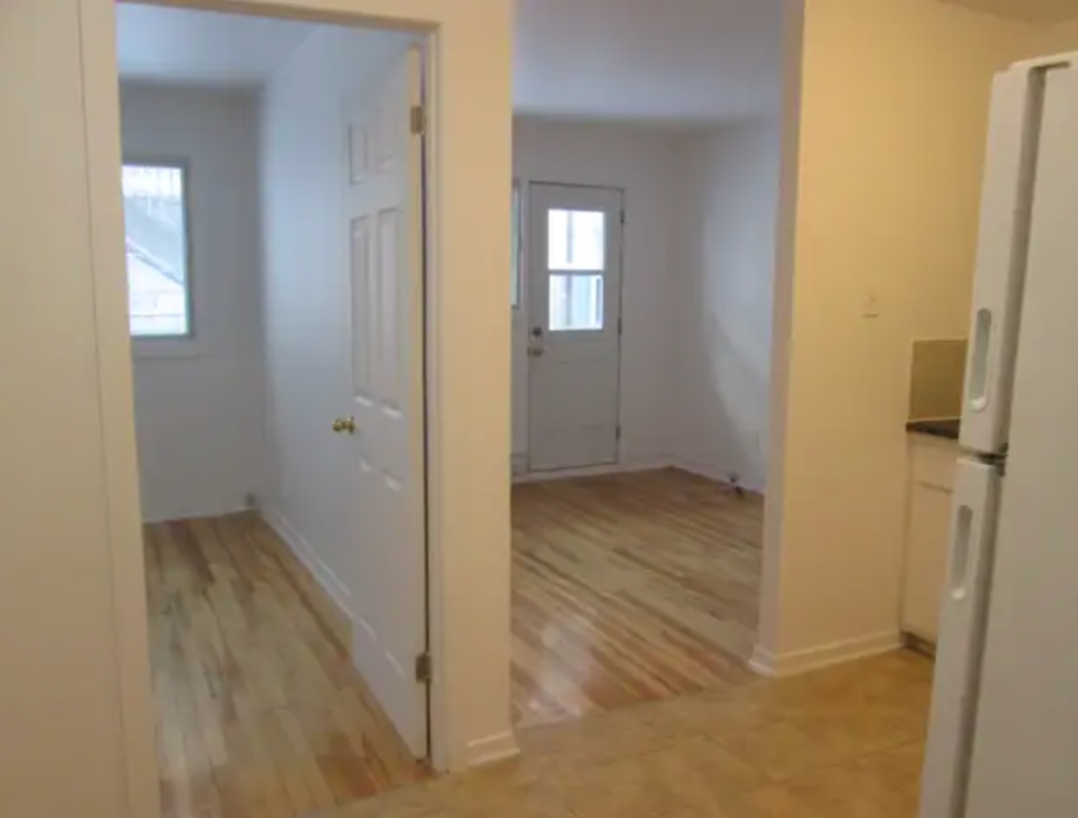 Des pi\u00e8ces d'appartement.