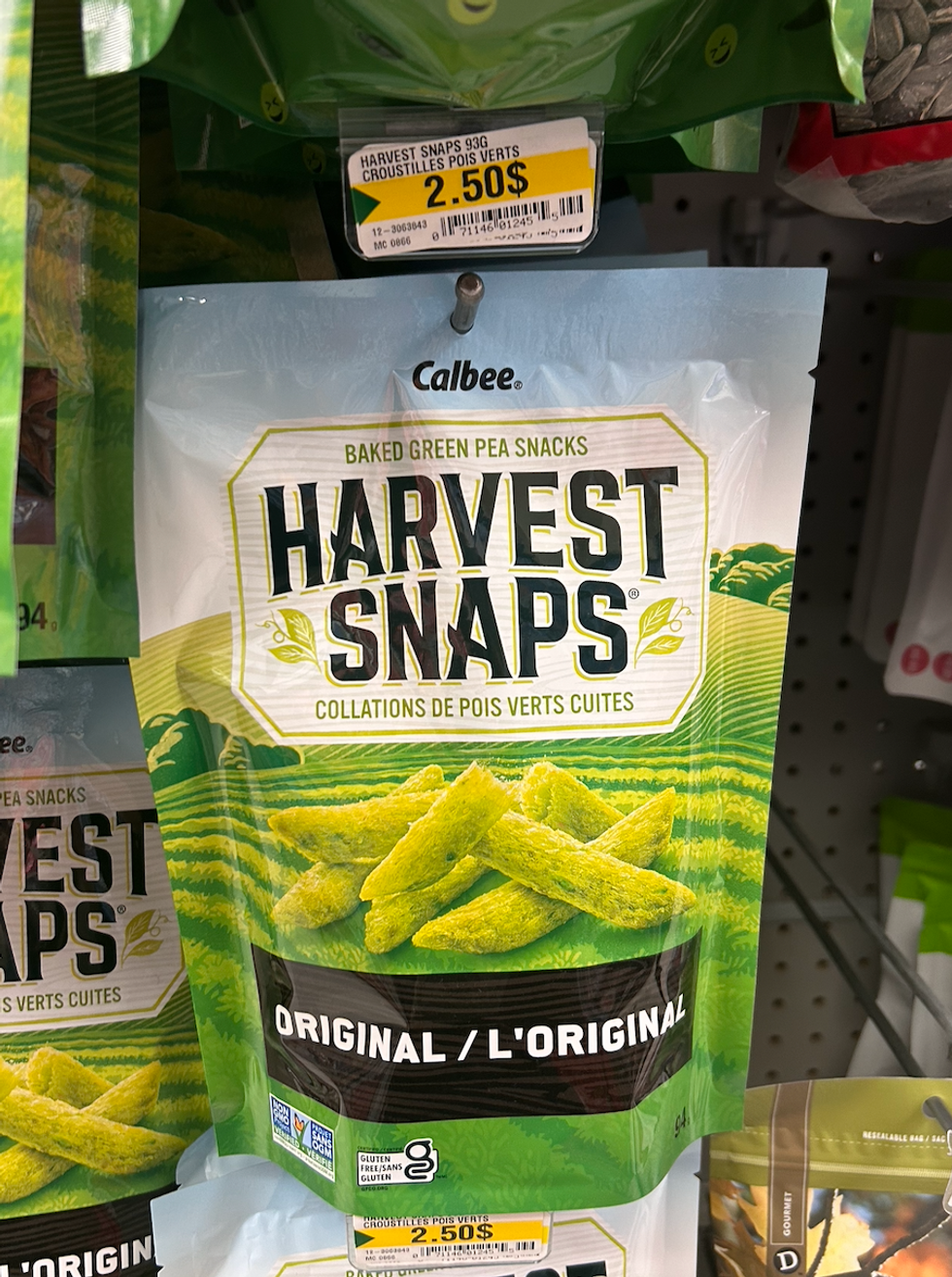 Des sacs de Harvest Snaps Original au Dollarama.