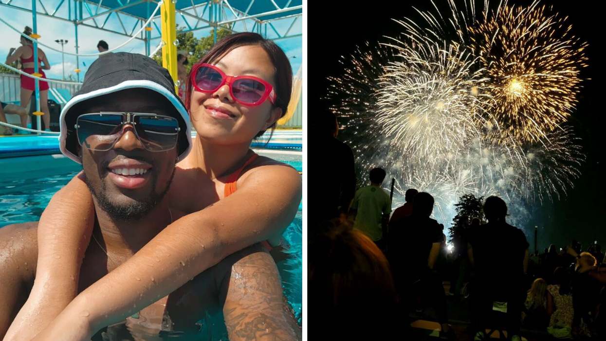 Deux personnes dans une piscine à Montréal. Droite : Des personnes devant des feux d'artifice à Montréal.