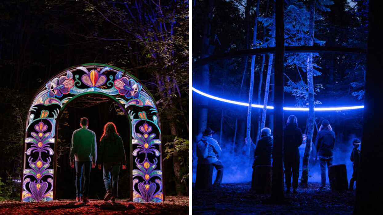 Deux personnes sur le parcours lumineux Onhwa’ Lumina. Droite : Un groupe de personne sur le parcours lumineux Onhwa’ Lumina.