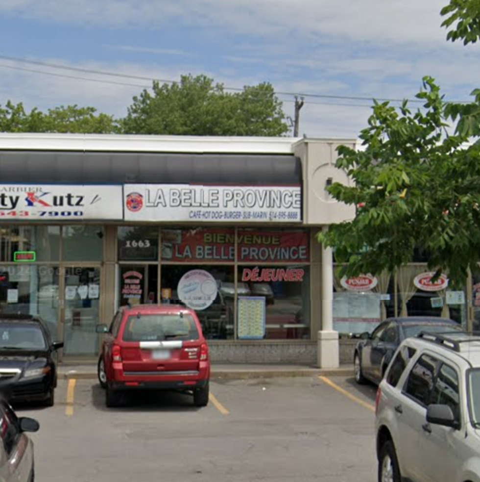 Devanture de La Belle Province \u00e0 Montr\u00e9al.