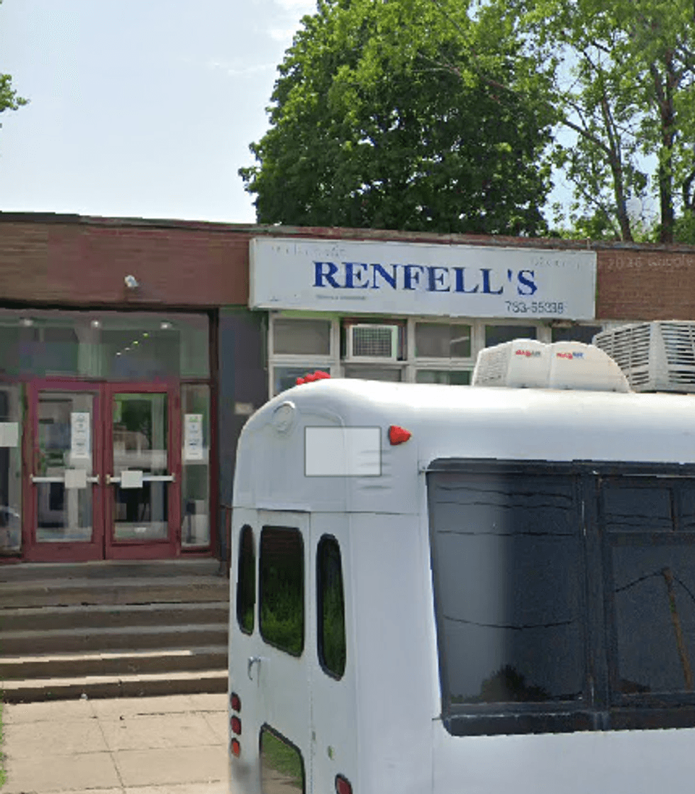 Devanture de la Boulangerie Charcuterie Renfell \u00e0 Montr\u00e9al.