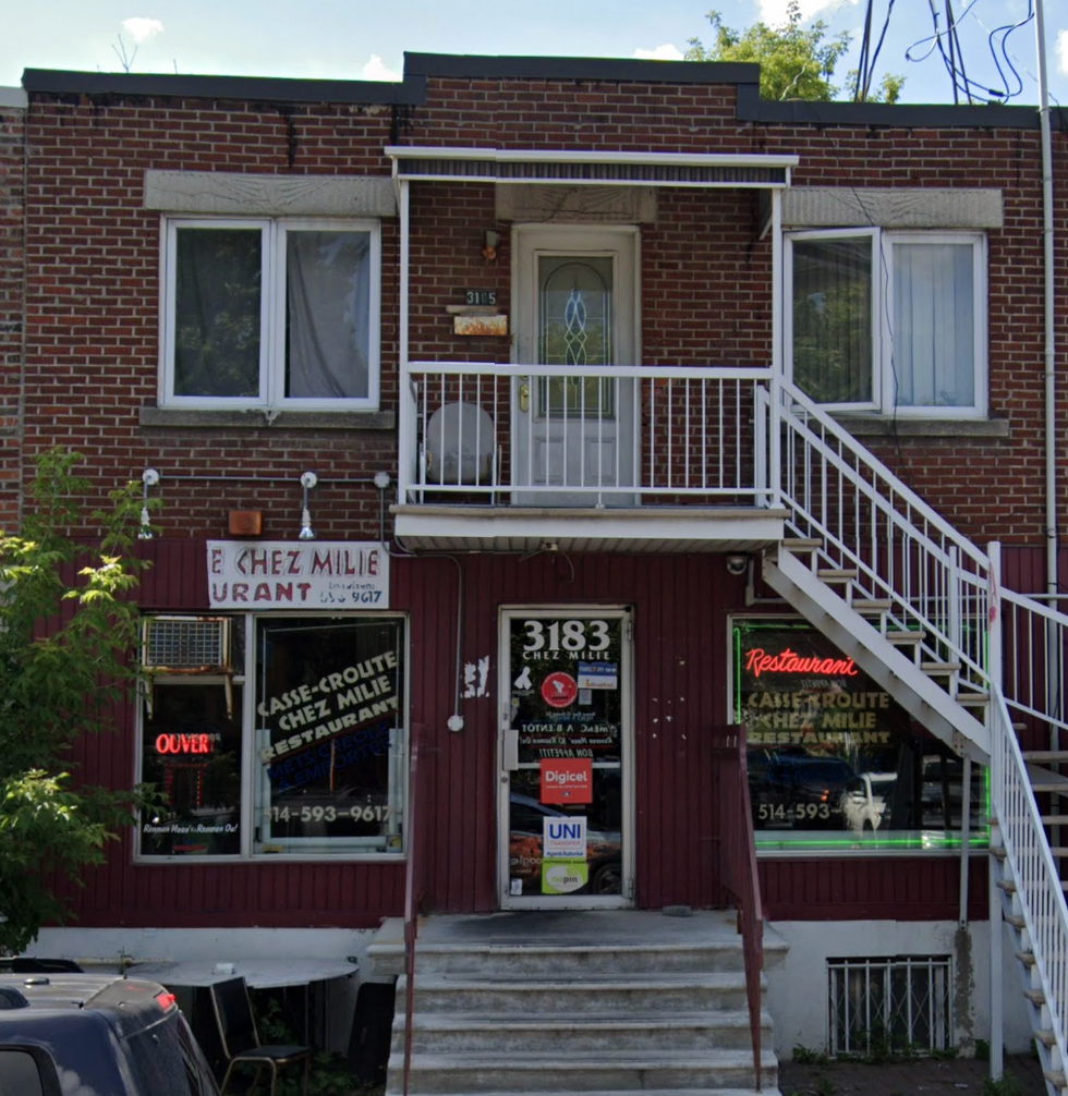 Devanture de \u200bChez Millie Casse-Cro\u00fbte, \u00e0 Montr\u00e9al.