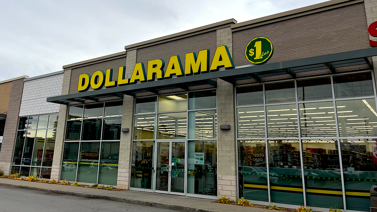 Devanture du Dollarama.