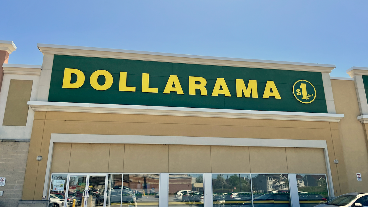 Devanture du Dollarama.