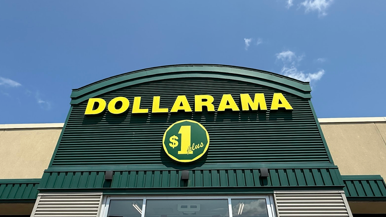 Devanture du Dollarama.