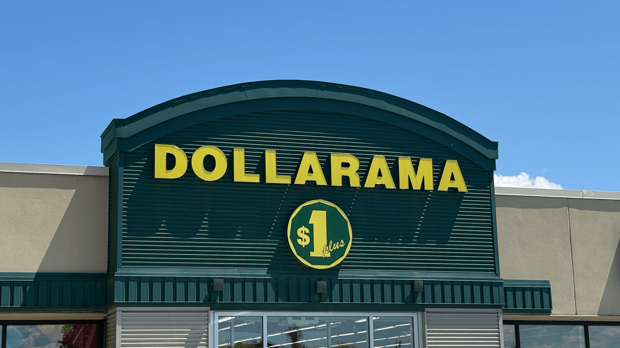 Devanture du Dollarama.