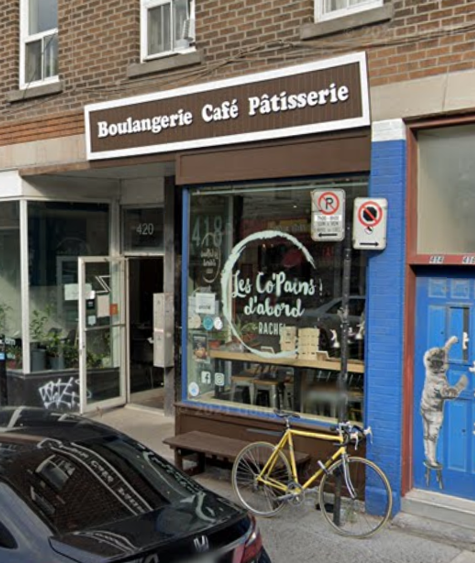 Devanture du restaurant Boulangerie Les Copains d'Abord \u00e0 Montr\u00e9al.