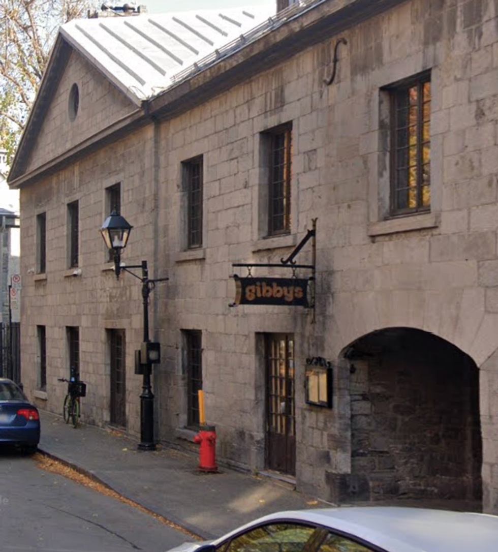 Devanture du restaurant Gibbys Restaurant \u00e0 Montr\u00e9al.