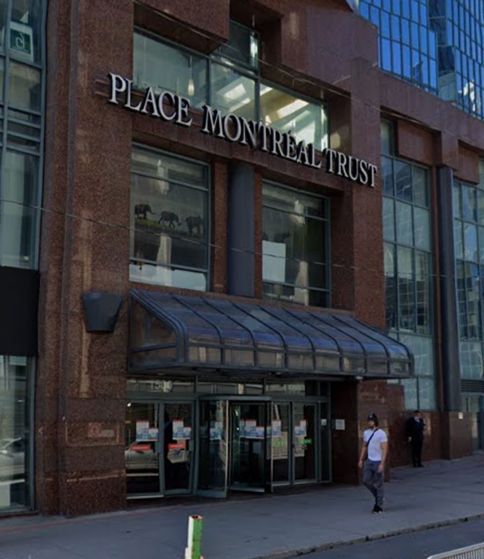 Devanture du restaurant Restaurant Basha MTL Trust \u00e0 Montr\u00e9al.