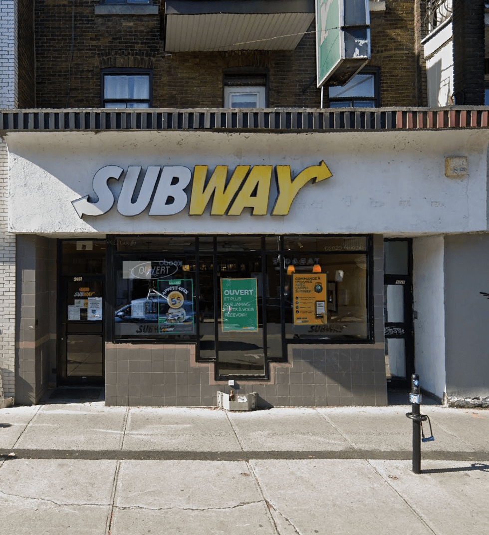 Devanture du restaurant Subway \u00e0 Montr\u00e9al.