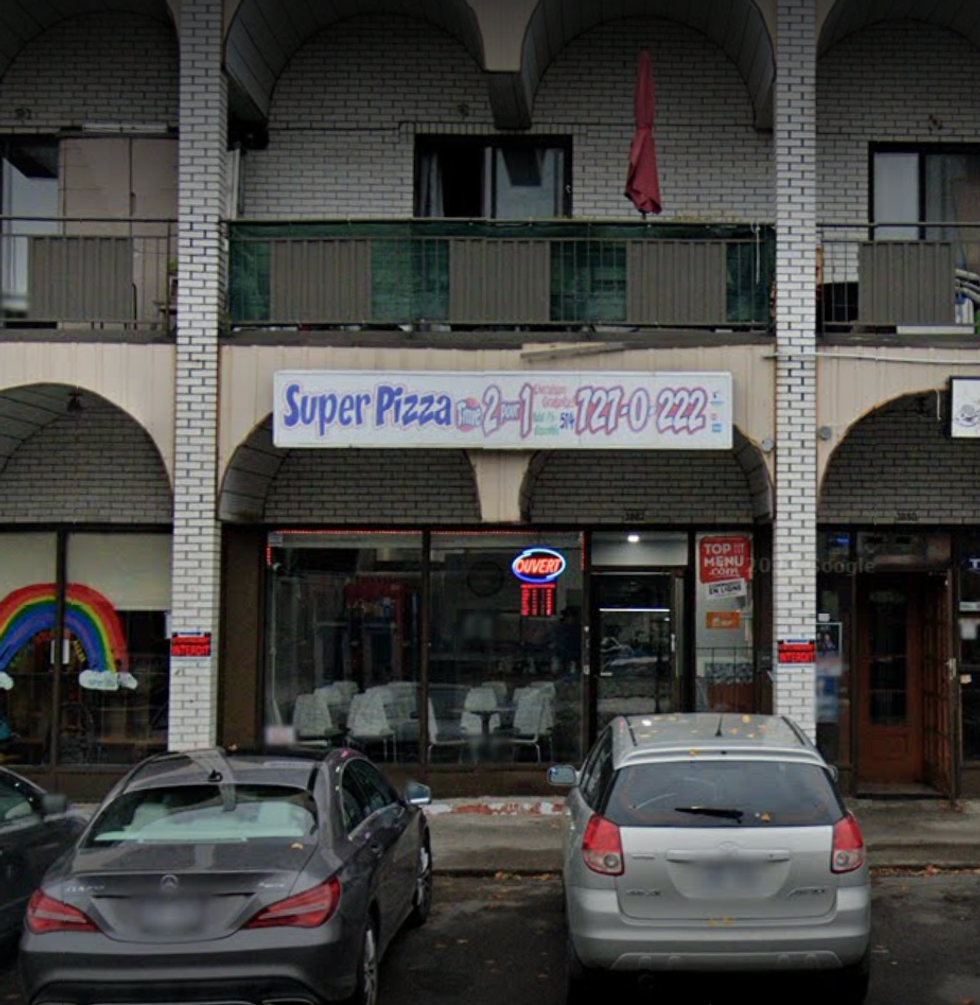 Devanture du Super Pizza Time \u00e0 Montr\u00e9al.