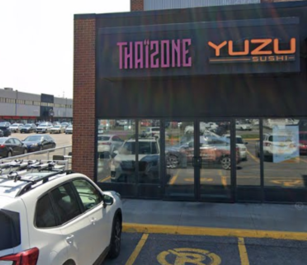 Devanture du Tha\u00efzone.