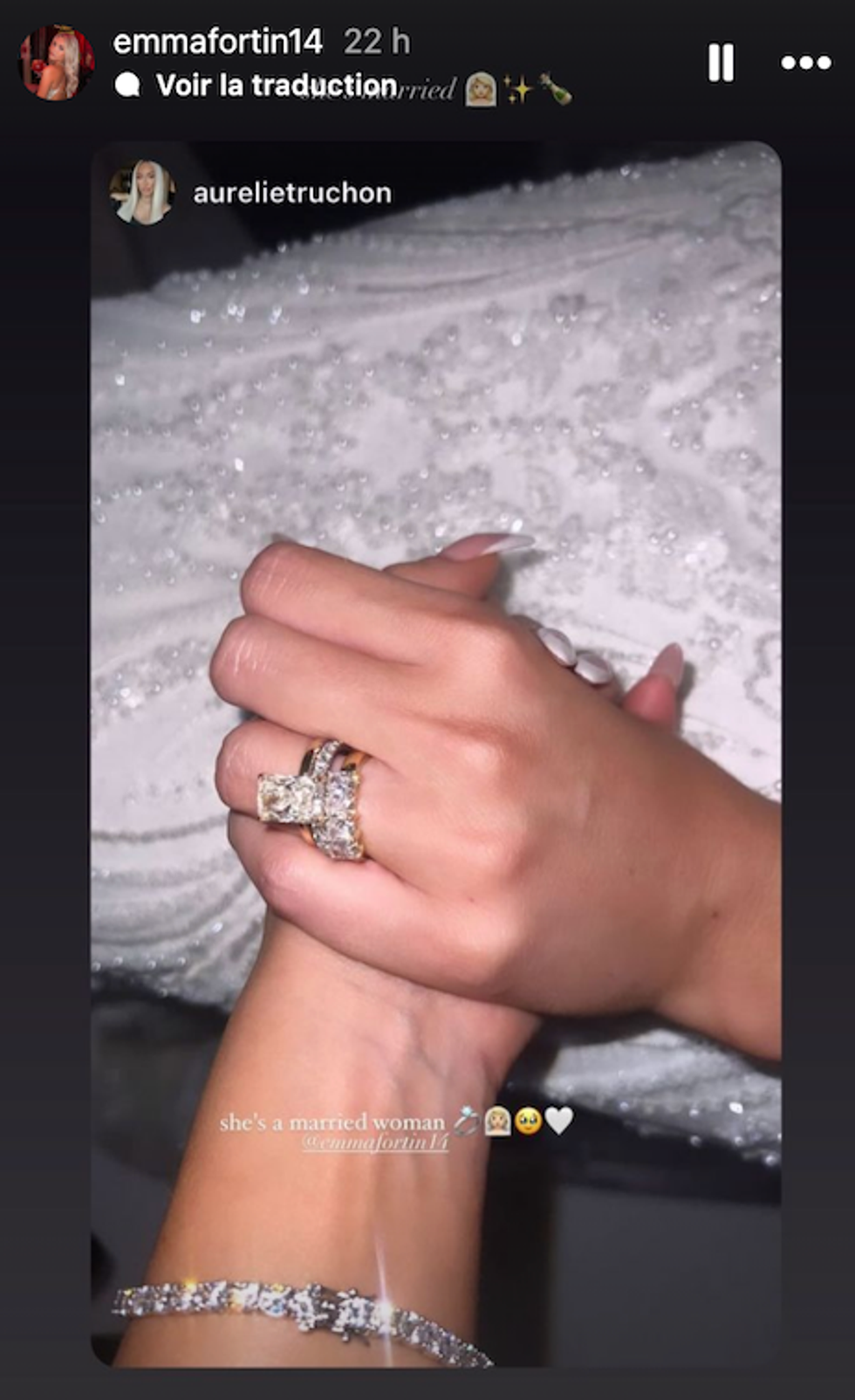 Emma Fortin et sa bague de mari\u00e9e.