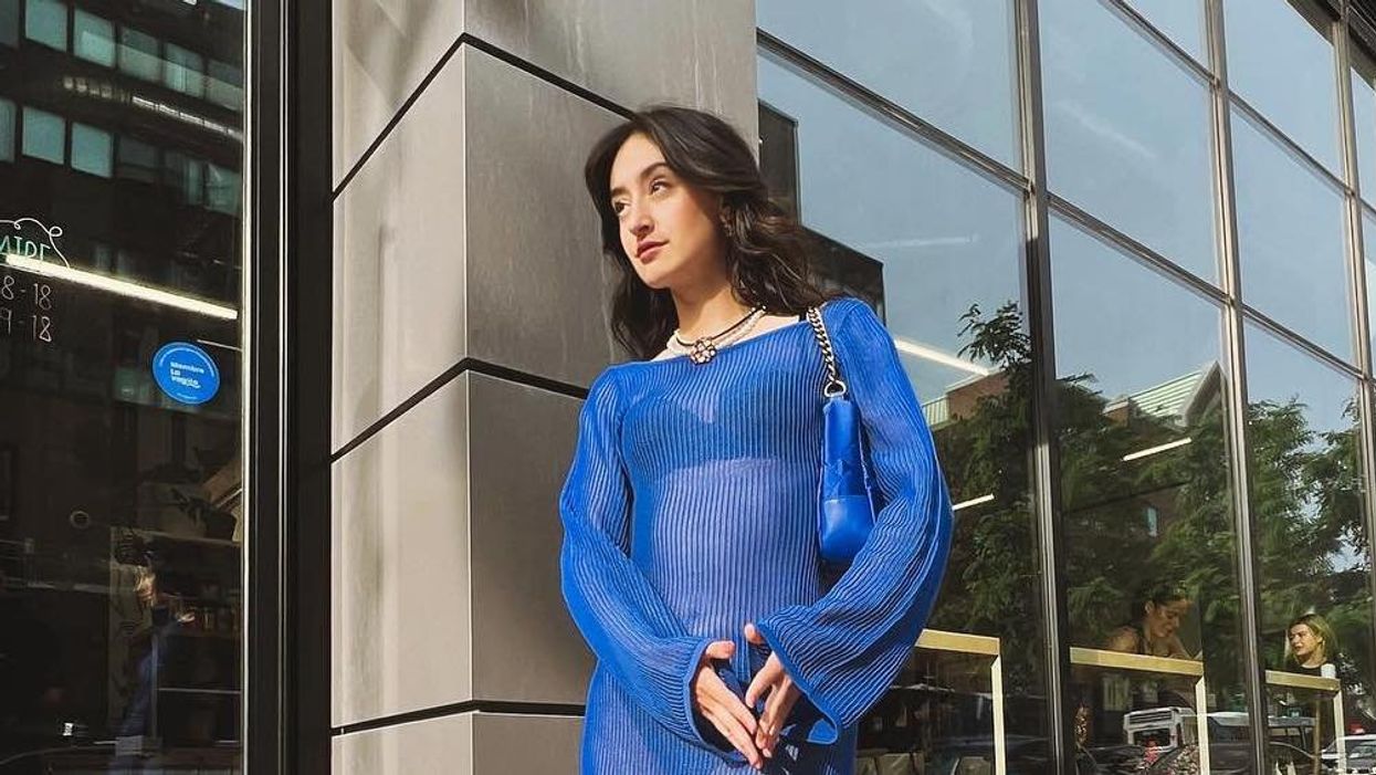 Emy Lalune avec la robe de Noble.