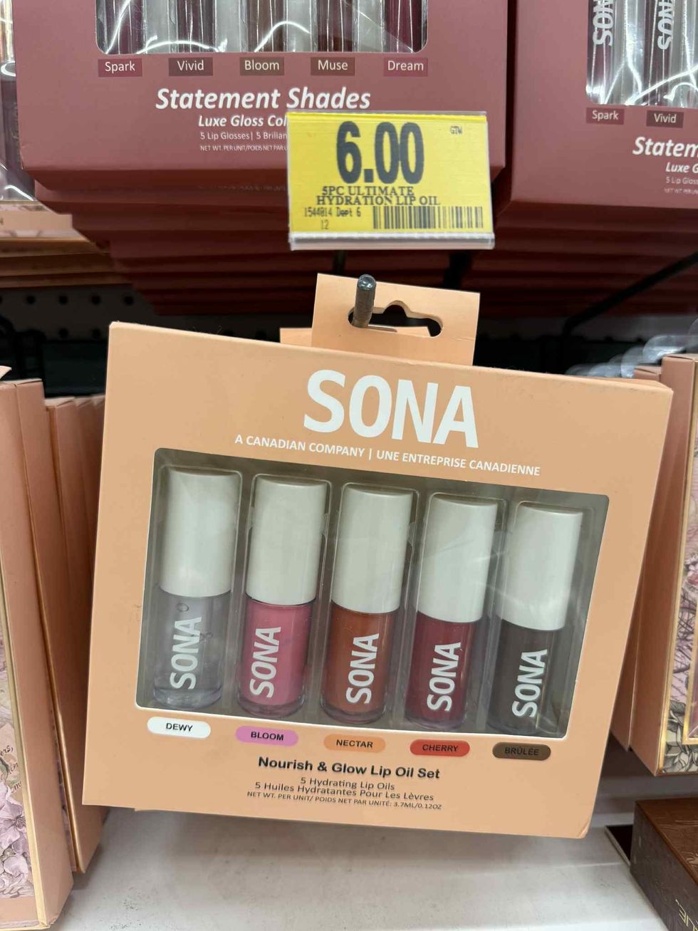 Ensemble de cinq huiles hydratantes pour les l\u00e8vres en vente chez Tigre G\u00e9ant pour 6$.