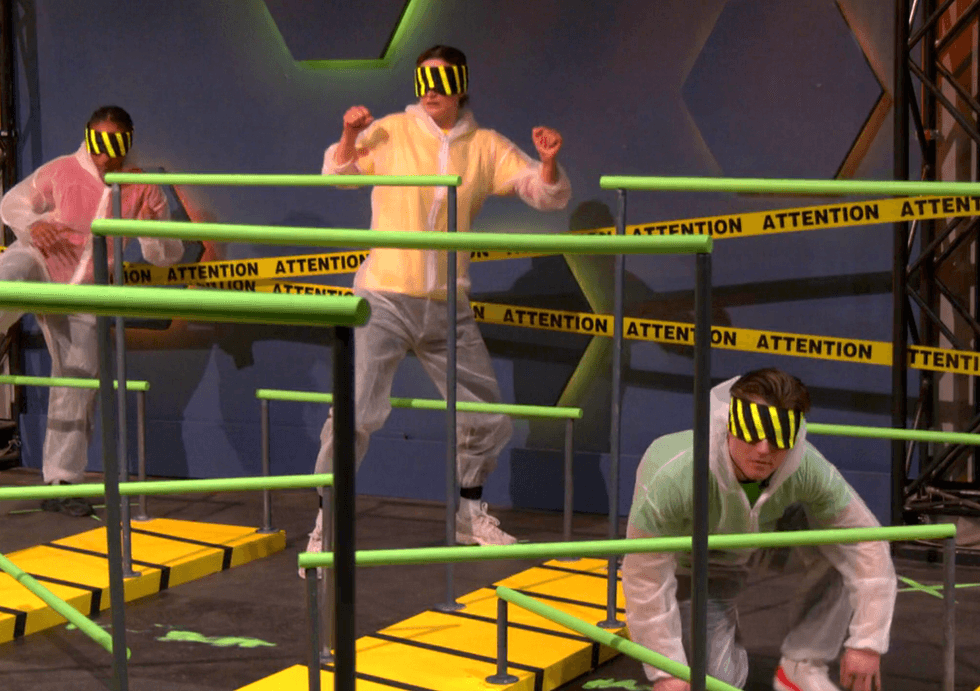 F\u00e9lix Dolci, Gabrielle C\u00f4t\u00e9 et Citron Rose lors du challenge \u00ab R\u00e9action Nucl\u00e9aire \u00bb \u00e0 Big Brother C\u00e9l\u00e9brit\u00e9s.