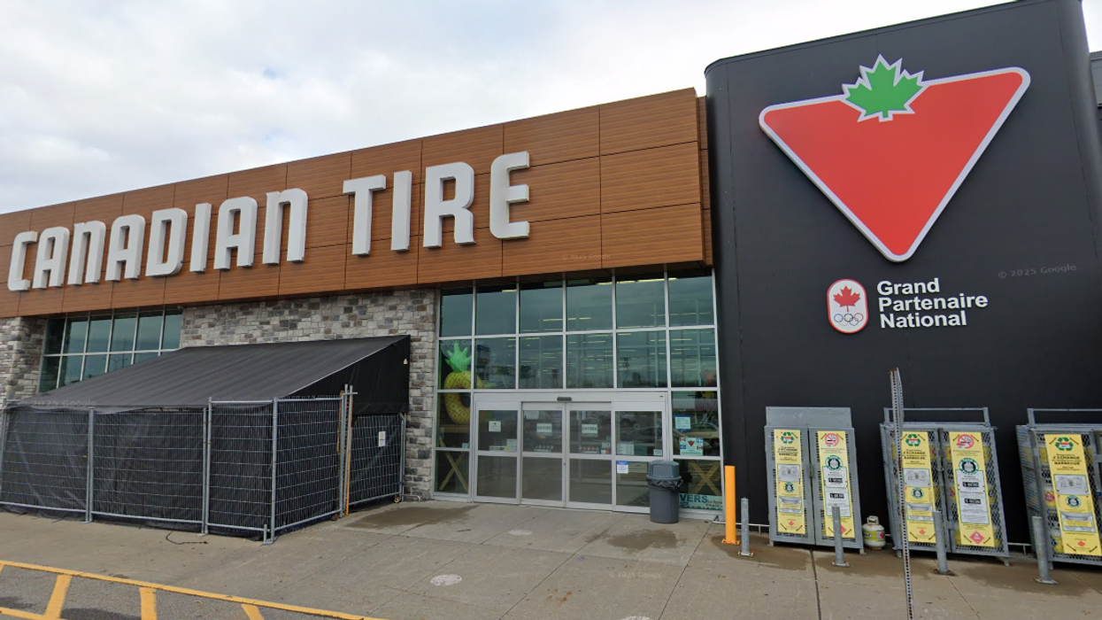 Façade d'un Canadian Tire.