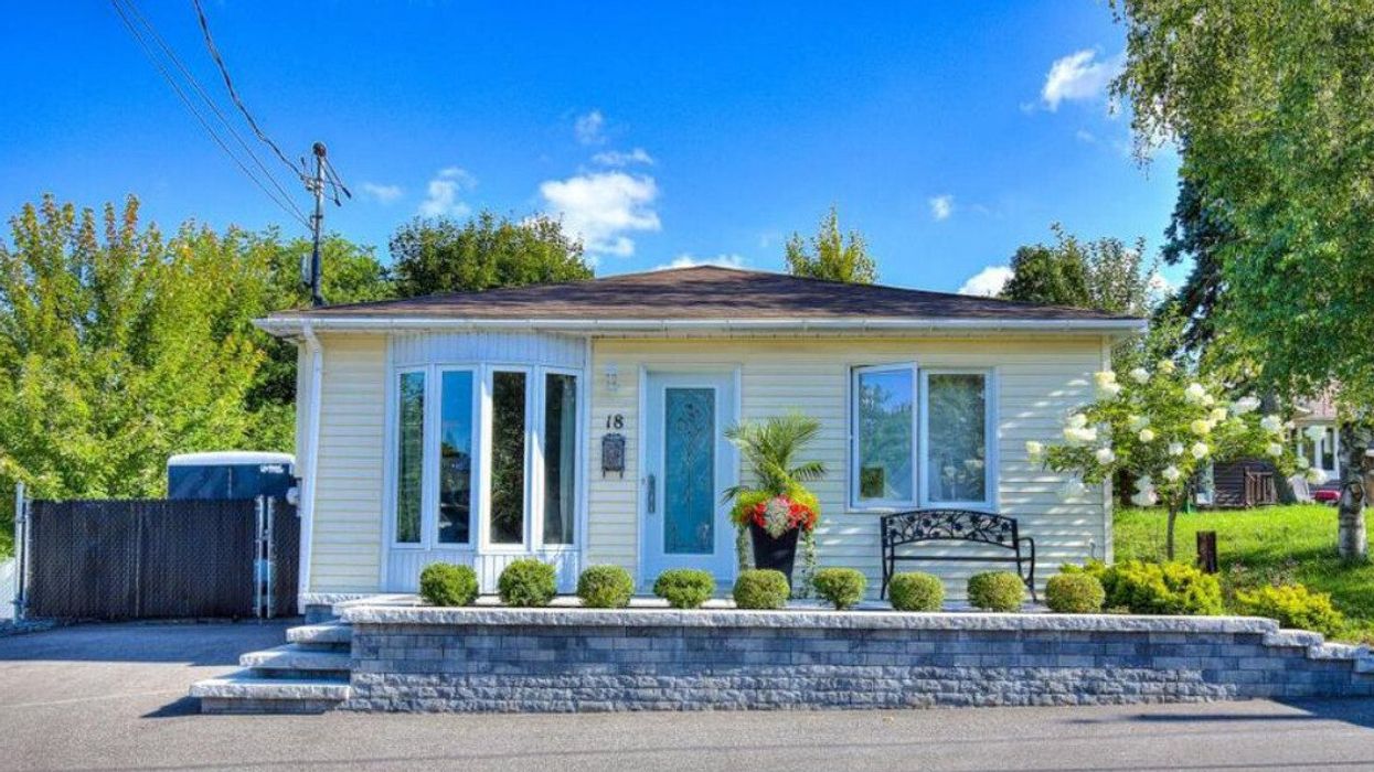Façade d'une maison à vendre à Laval.