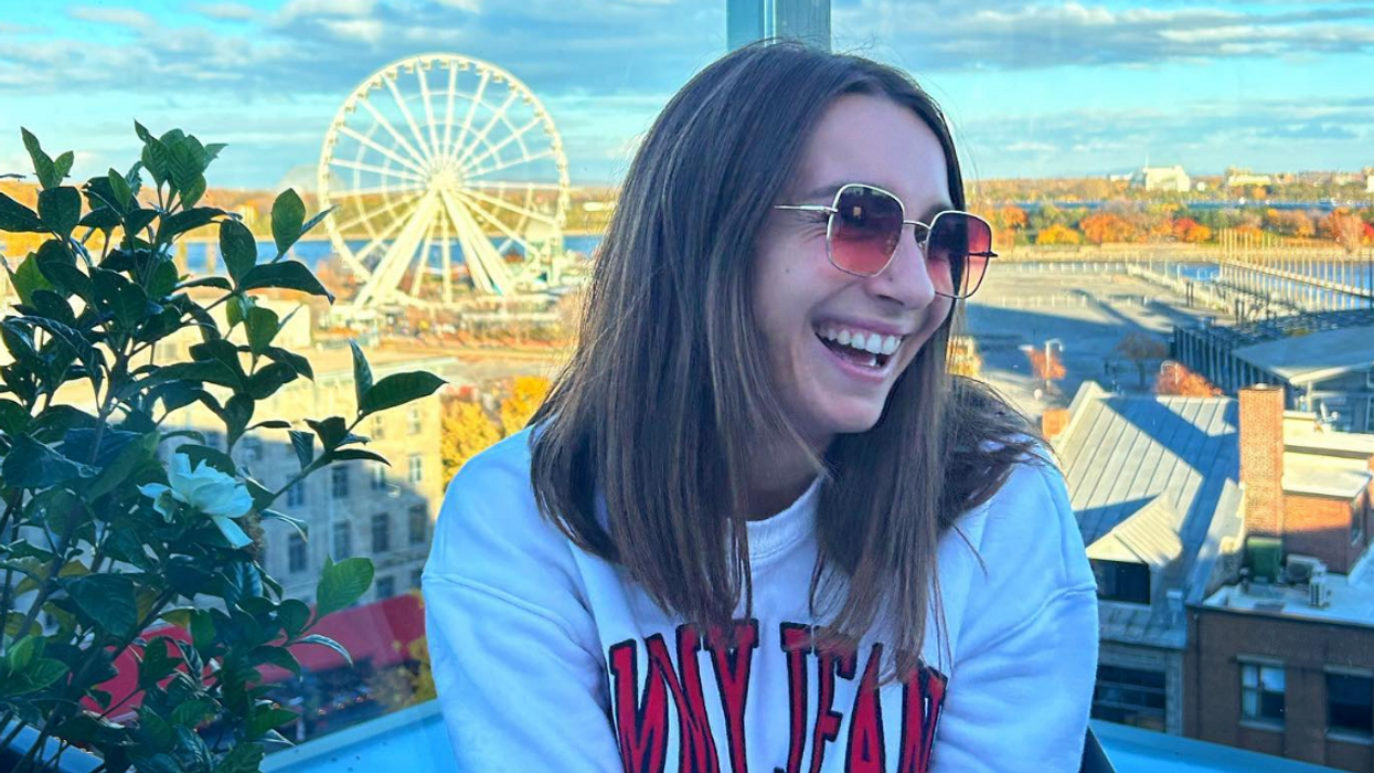 Femme sur la Terrasse William Gray.