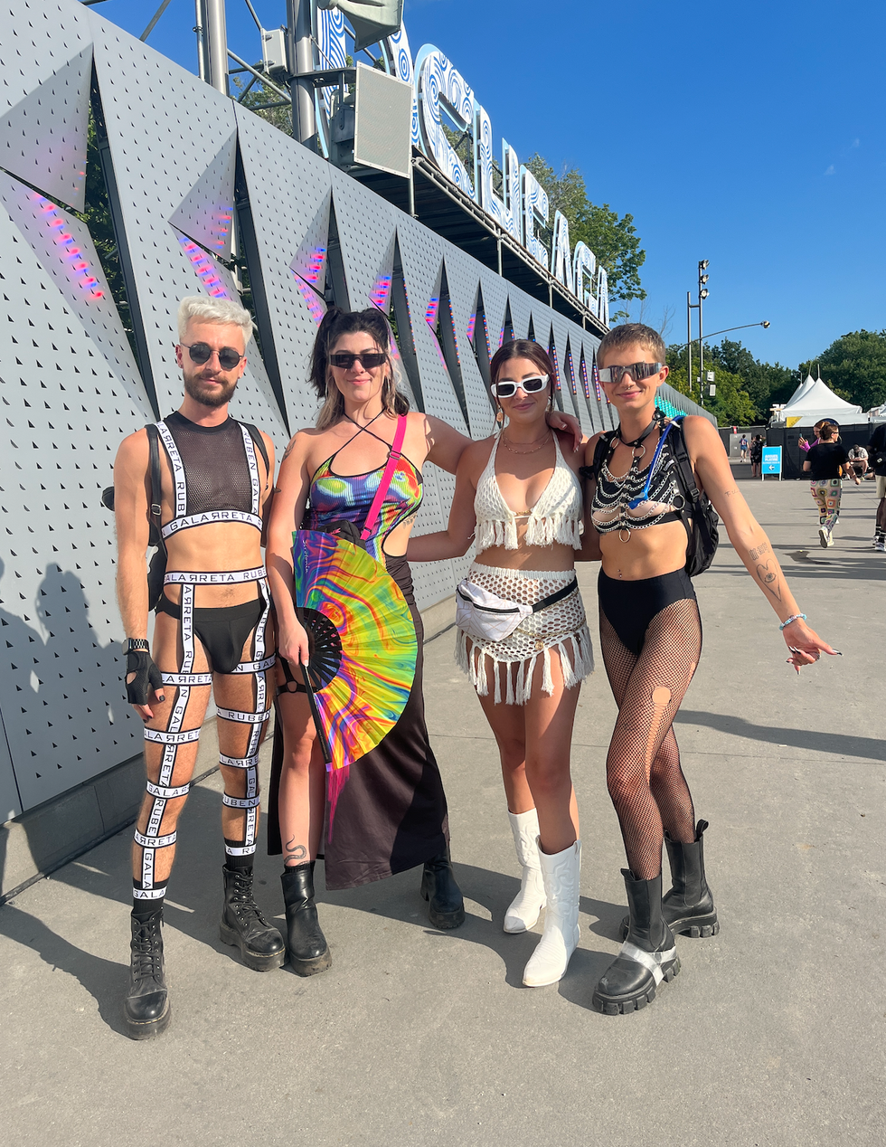 Festivaliers et festivali\u00e8res \u00e0 Osheaga 2023.