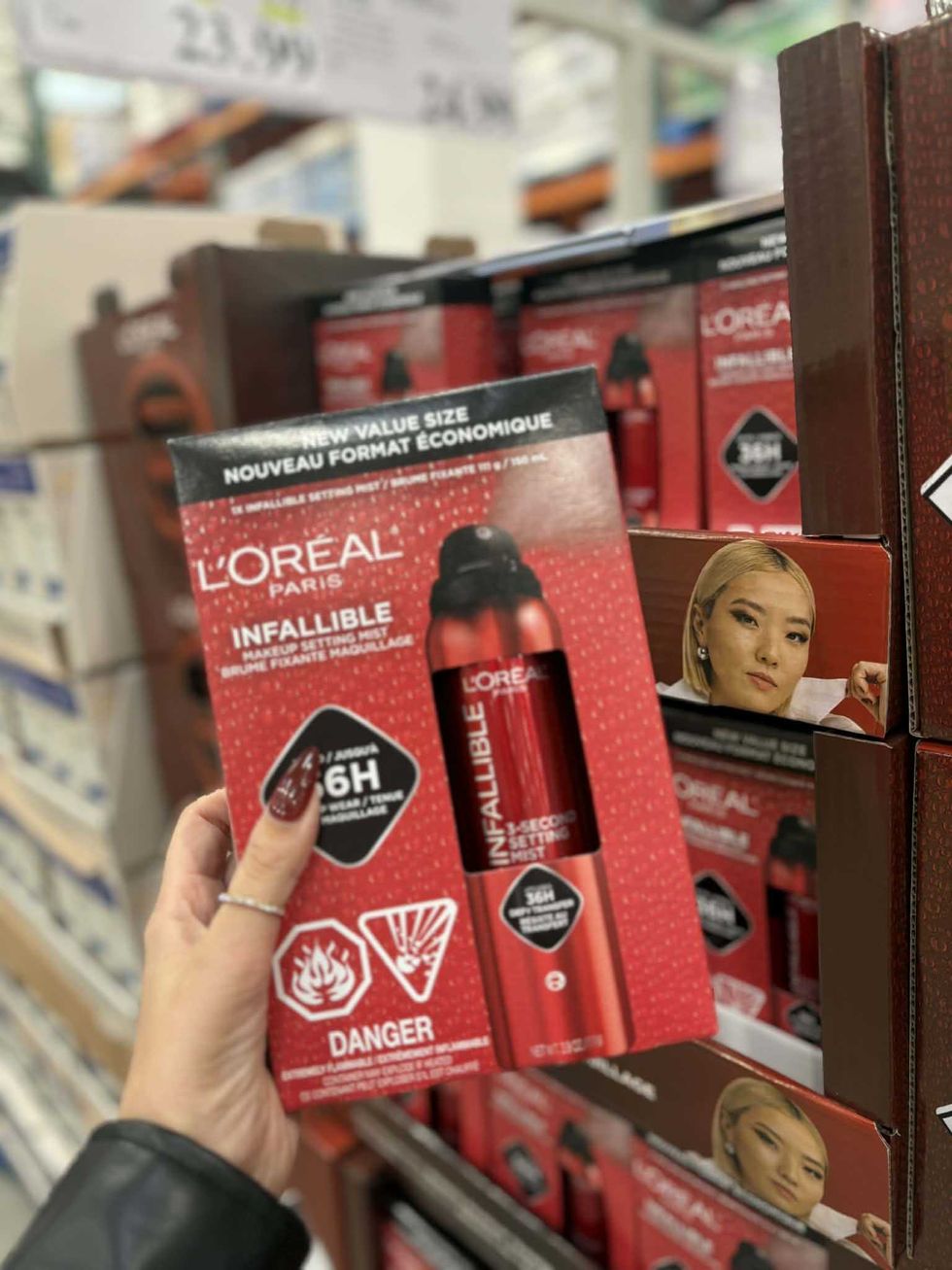 Fixateur maquillage Infallible L\u2019Or\u00e9al Paris en format \u00e9conomique avec tenue jusqu\u2019\u00e0 36 heures, au Costco.