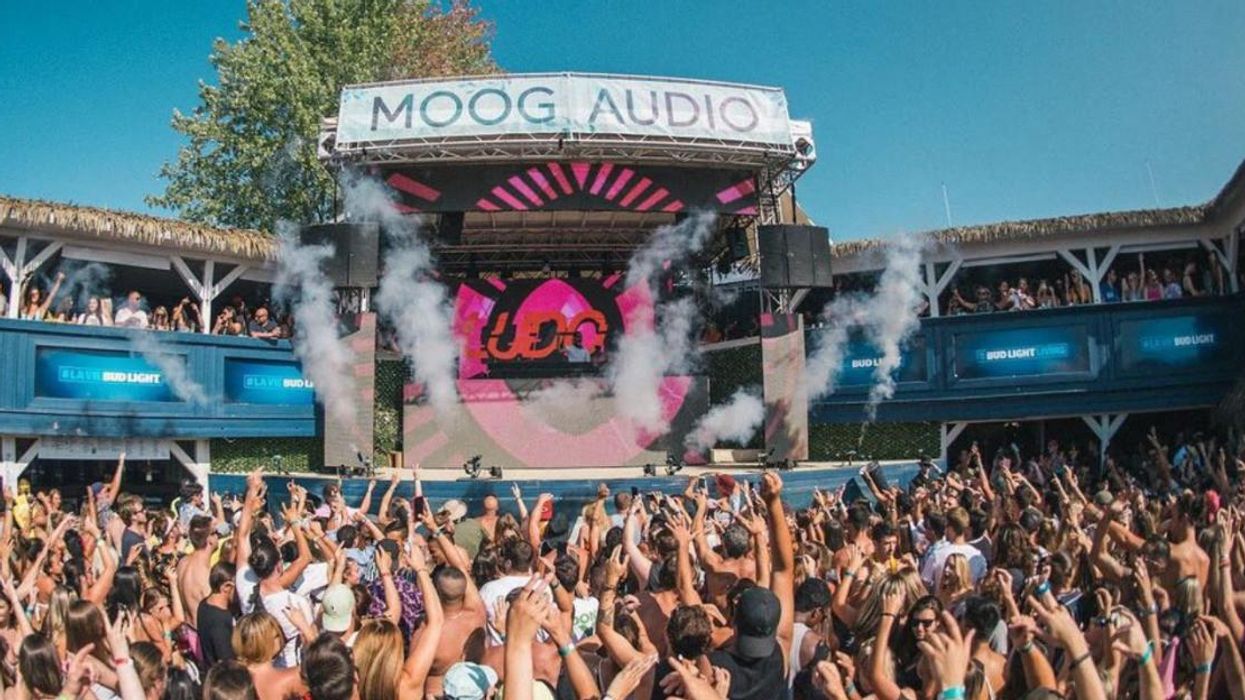 Foule au Beachclub, août 2019.